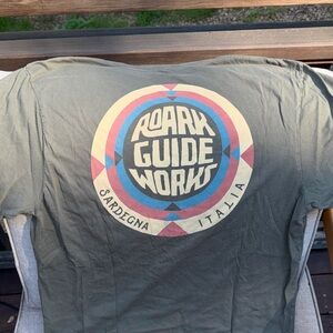 Roark “Guide Works” Garment Dyed Premium Tee — Olive Green | Sardegna Italia